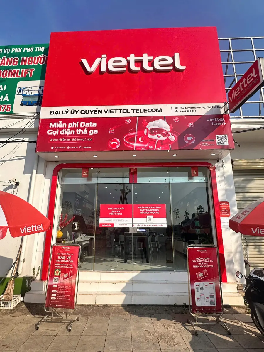Mặt tiền đại lý ủy quyền Viettel Telecom tại Khu 8, phường Phú Thọ